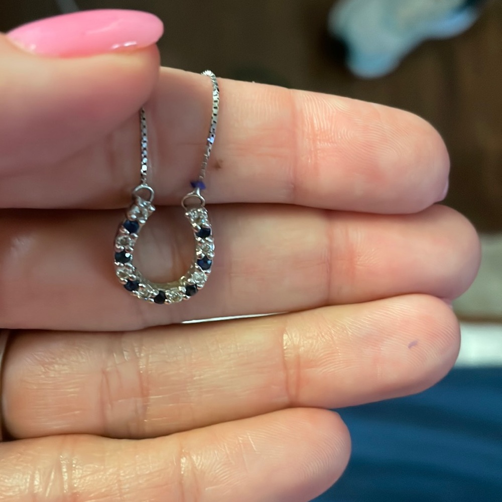Blue sapphire and diamond necklace